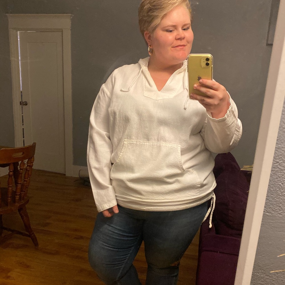 PLUS SIZE linen pocketed tunic with hood